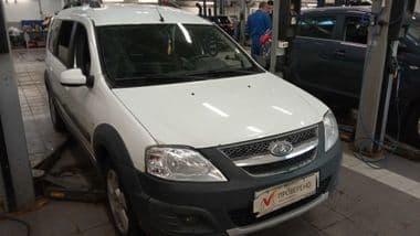 ВАЗ (LADA) Largus Cross 2018 года, 148 536 км - вид 2