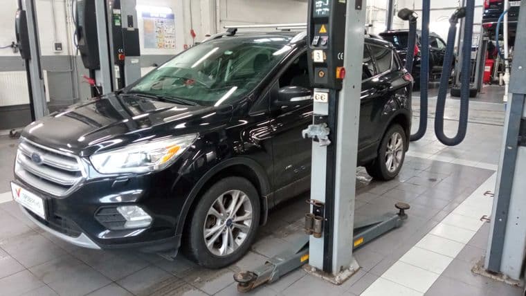 Ford Kuga, 2017