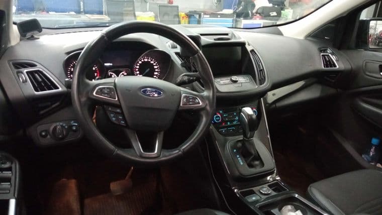 Ford Kuga, 2017 - вид 4