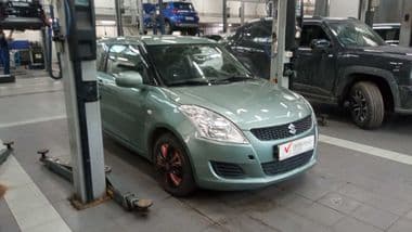 Suzuki Swift 2011 года, 221 943 км - вид 2