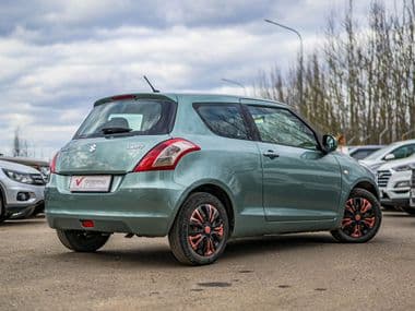 Suzuki Swift 2011 года, 221 943 км - вид 2