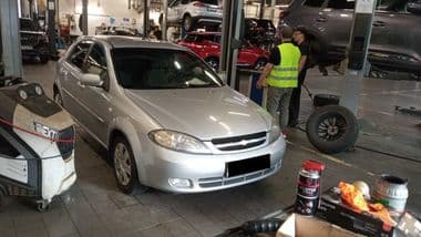 Chevrolet Lacetti 2007 года, 230 000 км - вид 2