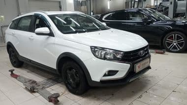 ВАЗ (LADA) Vesta Cross 2018 года, 61 973 км - вид 2