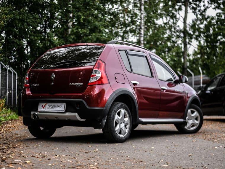 Renault Sandero Stepway 2012 года, 114 000 км - вид 2