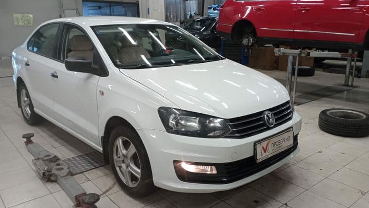Volkswagen Polo 2015 года, 121 058 км - вид 1