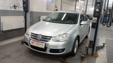 Volkswagen Jetta 2009 года, 192 301 км - вид 1