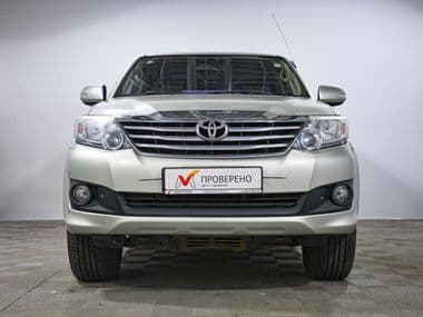 Toyota Fortuner 2012 года, 146 500 км - вид 2