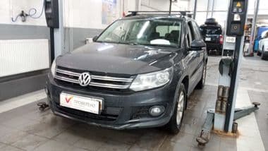 Volkswagen Tiguan 2012 года, 256 736 км | VIN 04773 - вид 1