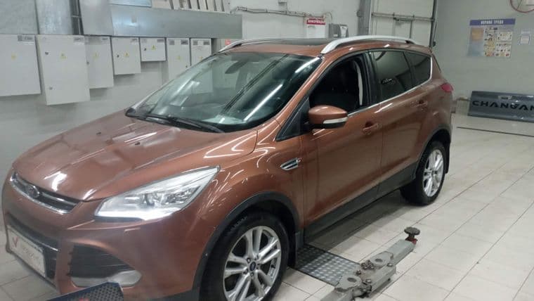 Ford Kuga 2013 года, 219 307 км | VIN 04607 - вид 2