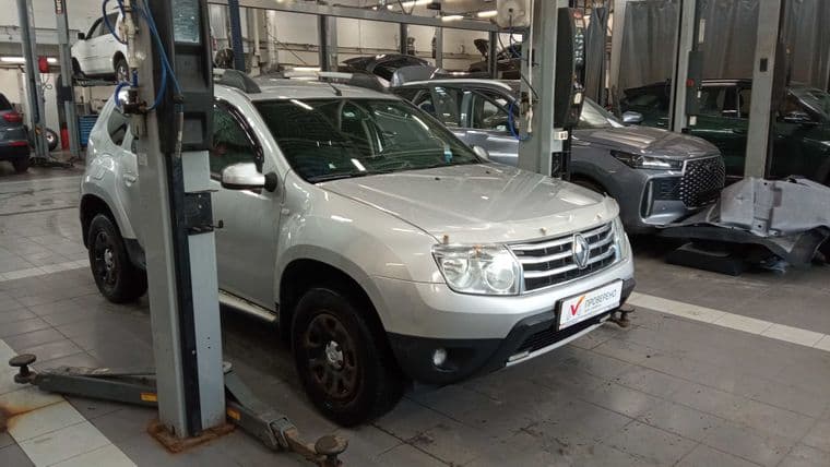 Renault Duster 2013 года, 165 569 км - вид 2