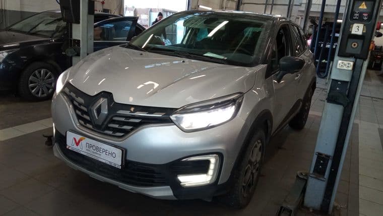 Renault Kaptur 2022 года, 70 149 км - вид 1