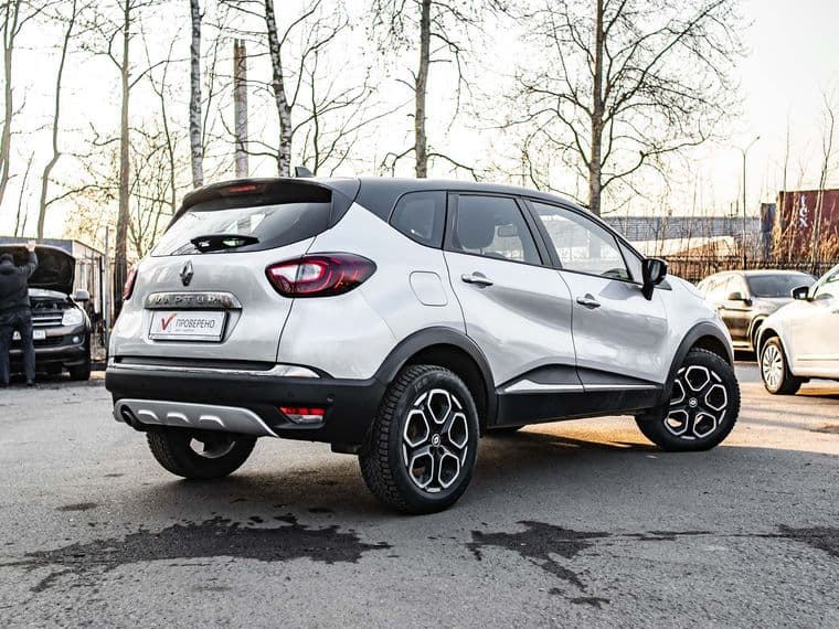 Renault Kaptur 2022 года, 70 149 км - вид 2