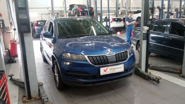 Skoda Karoq 2021 года, 87 000 км - вид 2