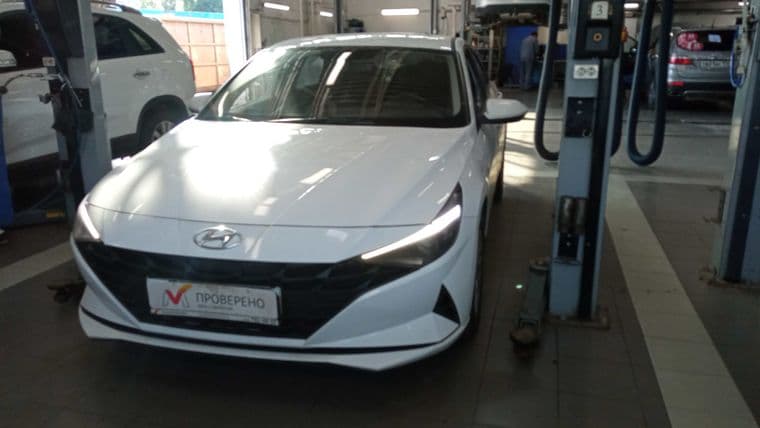 Hyundai Elantra, 2021