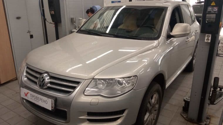 Volkswagen Touareg, 2008 - вид 2