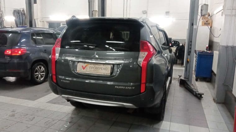 Mitsubishi Pajero Sport, 2018 - вид 2