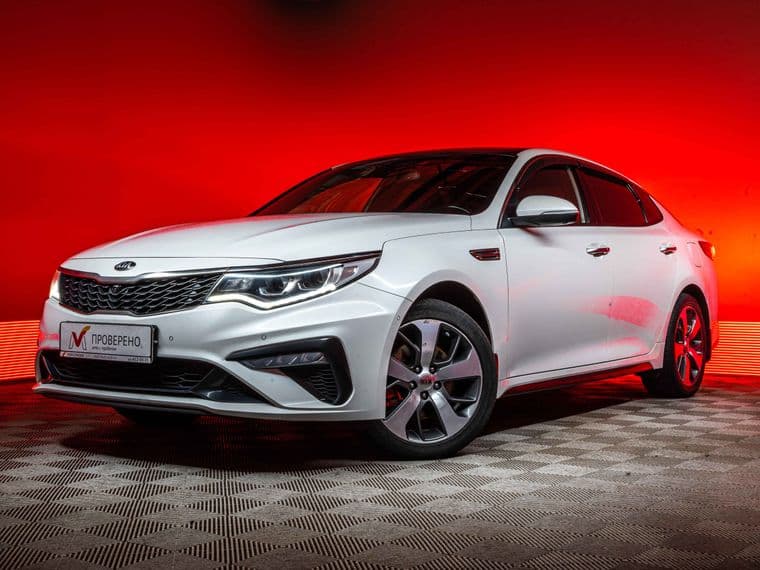 KIA Optima 2018 года, 139 329 км - вид 1