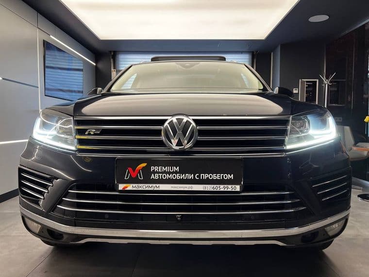 Volkswagen Touareg, 2018 - вид 2