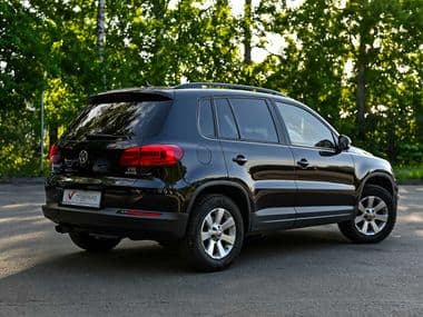 Volkswagen Tiguan 2013 года, 157 769 км - вид 2