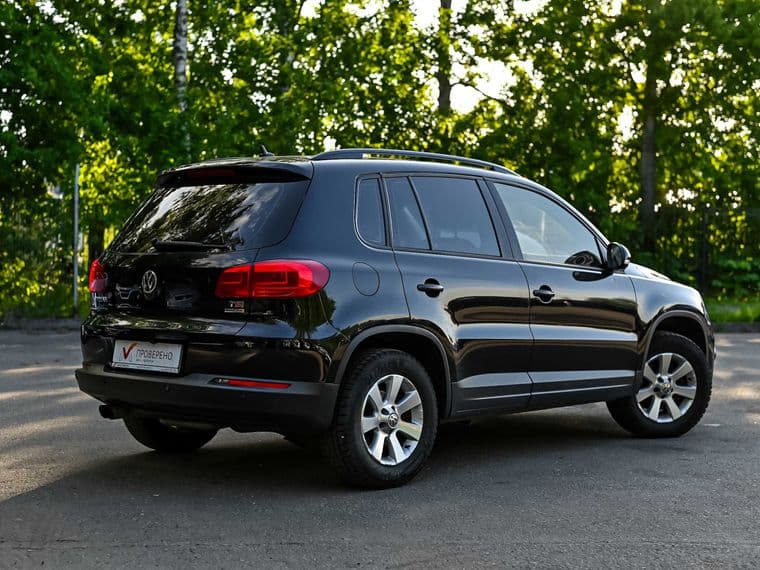 Volkswagen Tiguan 2013 года, 157 769 км - вид 2