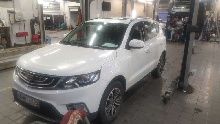 Geely Emgrand X7 2019 года, 147 586 км - вид 1