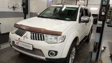 Mitsubishi Pajero Sport 2011 года, 298 211 км - вид 1