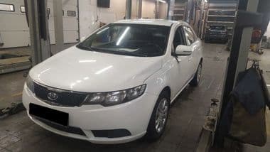 KIA Cerato 2011 года, 222 981 км - вид 1