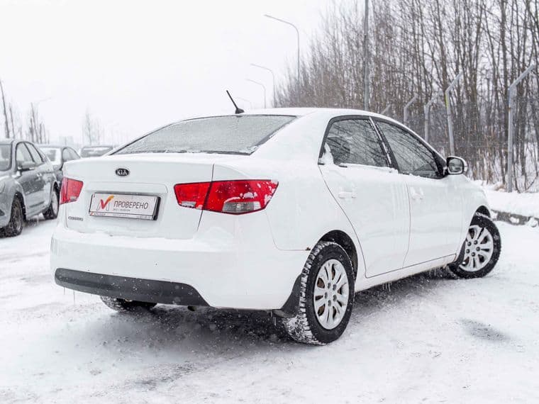 KIA Cerato 2011 года, 222 981 км - вид 2