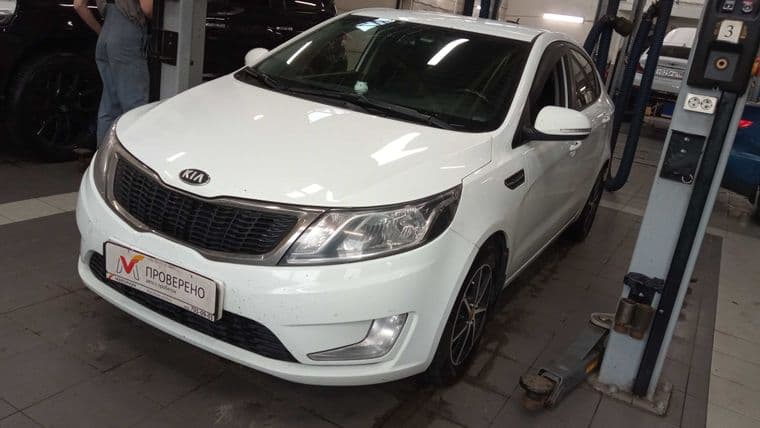 KIA Rio 2013 года, 163 269 км - вид 1