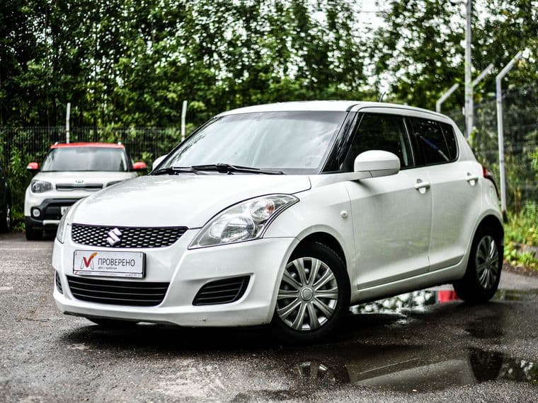 Suzuki Swift, 2011