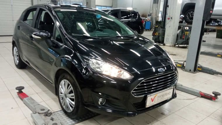 Ford Fiesta 2017 года, 54 545 км - вид 2