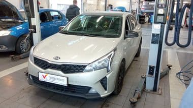 KIA Rio 2020 года, 170 000 км - вид 1