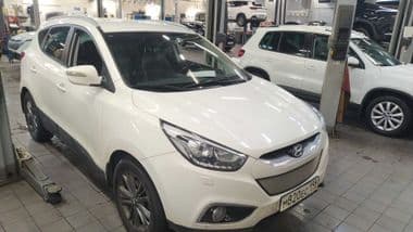 Hyundai ix35 2015 года, 147 000 км - вид 2