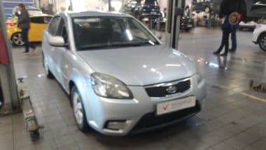 KIA Rio 2011 года, 229 519 км - вид 2
