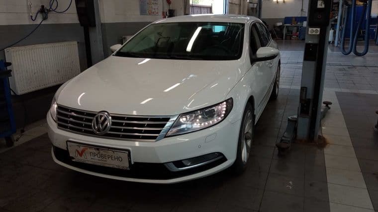 Volkswagen Passat CC 2012 года, 198 826 км - вид 1