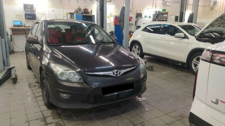 Hyundai i30 2010 года, 149 069 км - вид 2