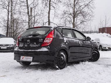 Hyundai i30 2010 года, 149 069 км - вид 2