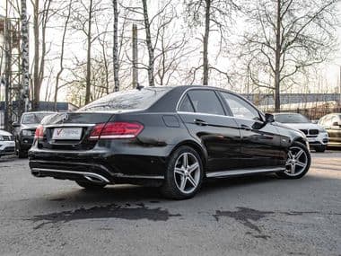 Mercedes-Benz E-класс 2015 года, 309 874 км - вид 2