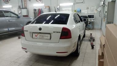 Skoda Octavia 2011 года, 249 776 км - вид 2