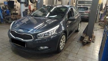 KIA Ceed 2014 года, 244 000 км - вид 1