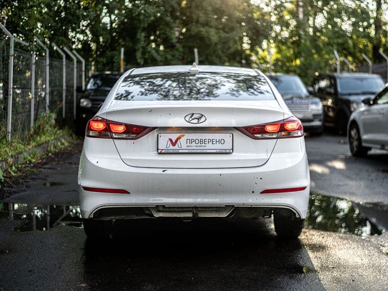 Hyundai Elantra, 2017 - вид 3