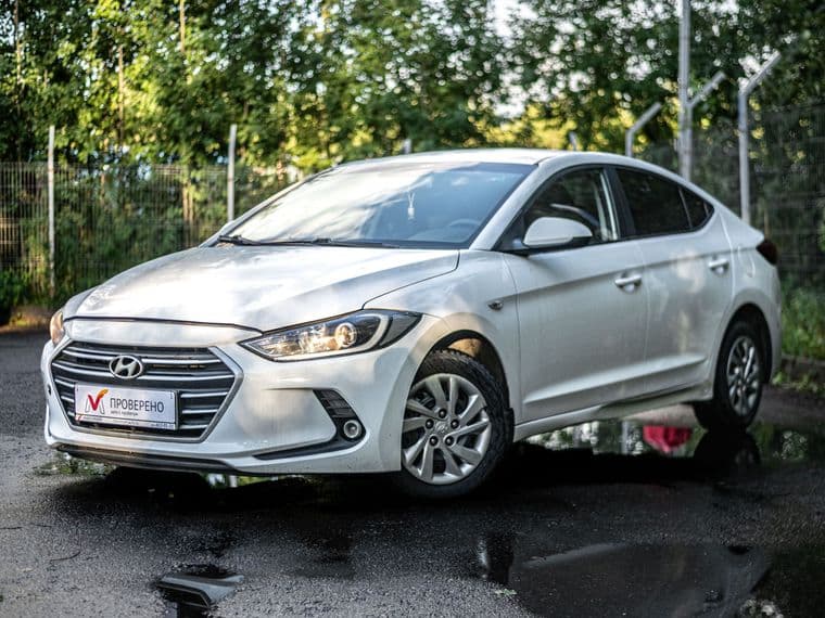 Hyundai Elantra, 2017