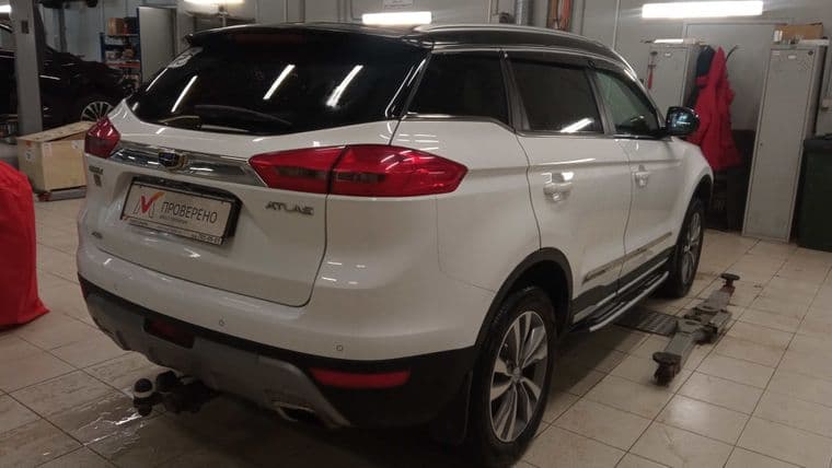 Geely Atlas 2021 года, 129 743 км - вид 2