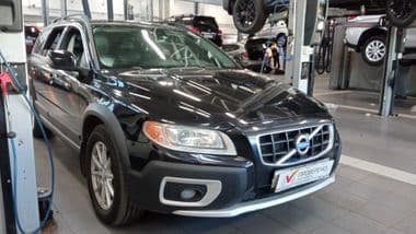 Volvo XC70 2011 года, 307 000 км - вид 2