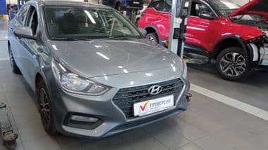 Hyundai Solaris 2017 года, 115 124 км - вид 2