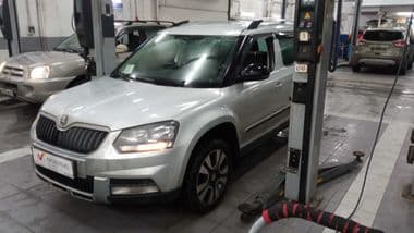 Skoda Yeti 2015 года, 152 985 км - вид 1