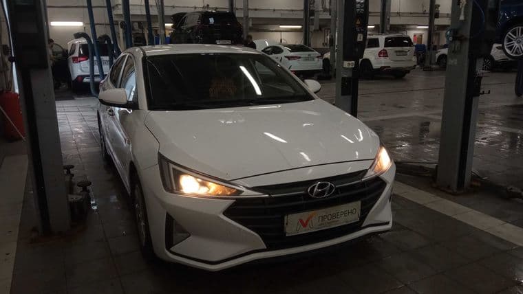 Hyundai Elantra, 2019 - вид 1