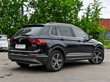 Volkswagen Tiguan 2017 года, 197 529 км - вид 2