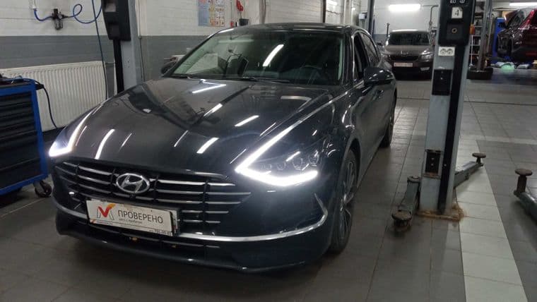 Hyundai Sonata 2021 года, 97 595 км - вид 1