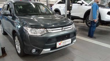Mitsubishi Outlander 2014 года, 181 097 км | VIN 39433 - вид 2